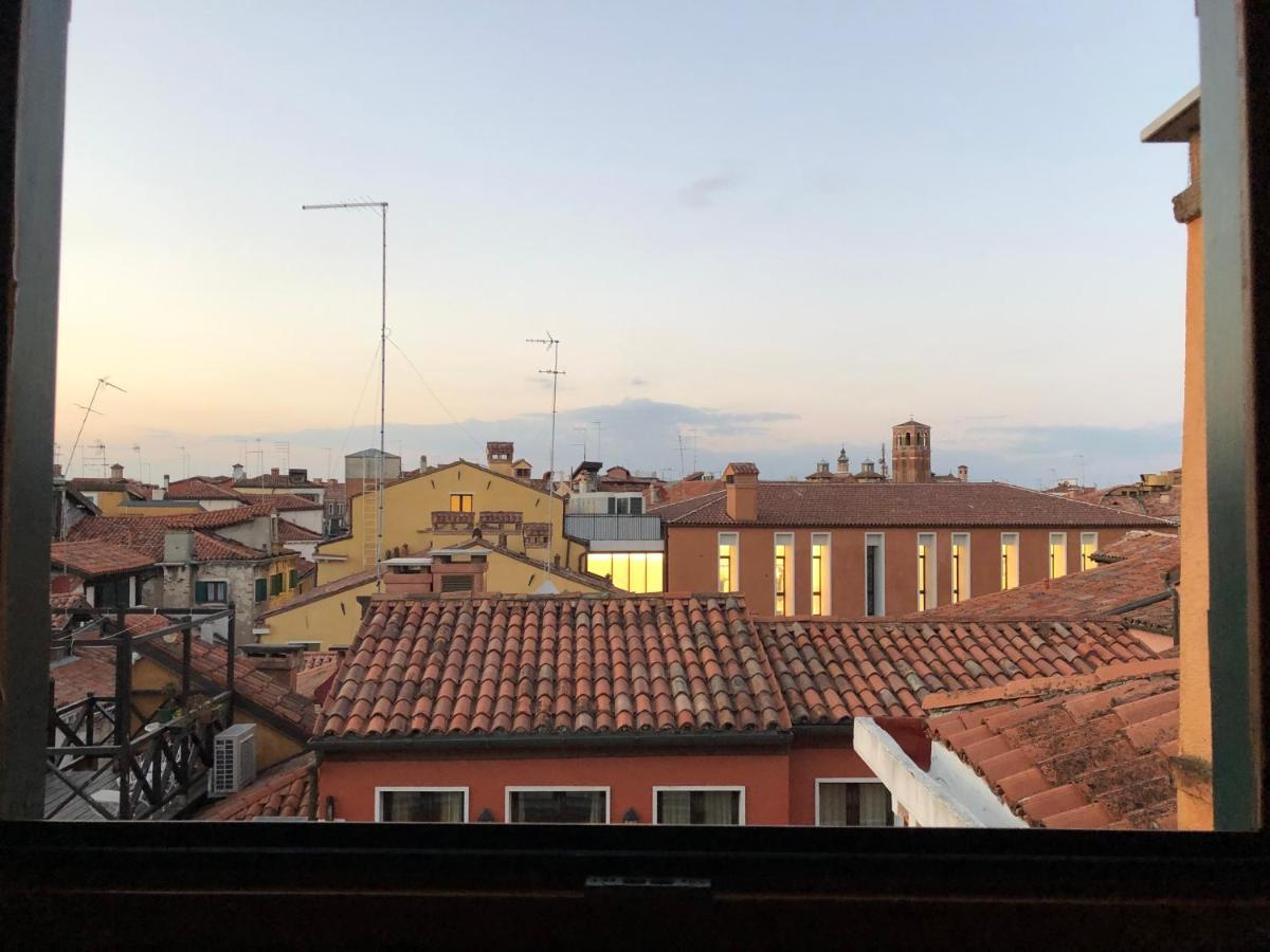 Le Vele Di Venezia Lägenhet Exteriör bild