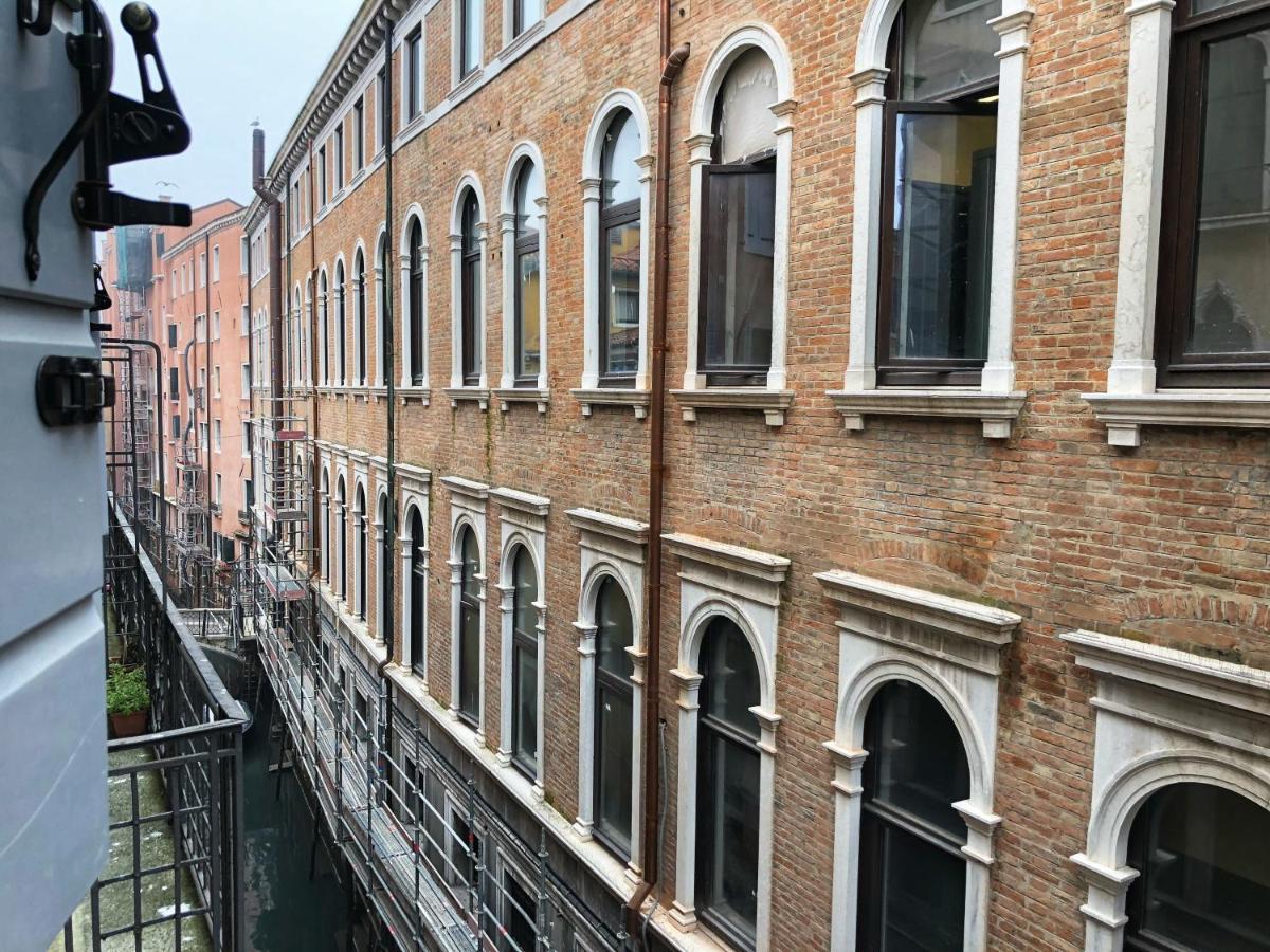 Le Vele Di Venezia Lägenhet Exteriör bild