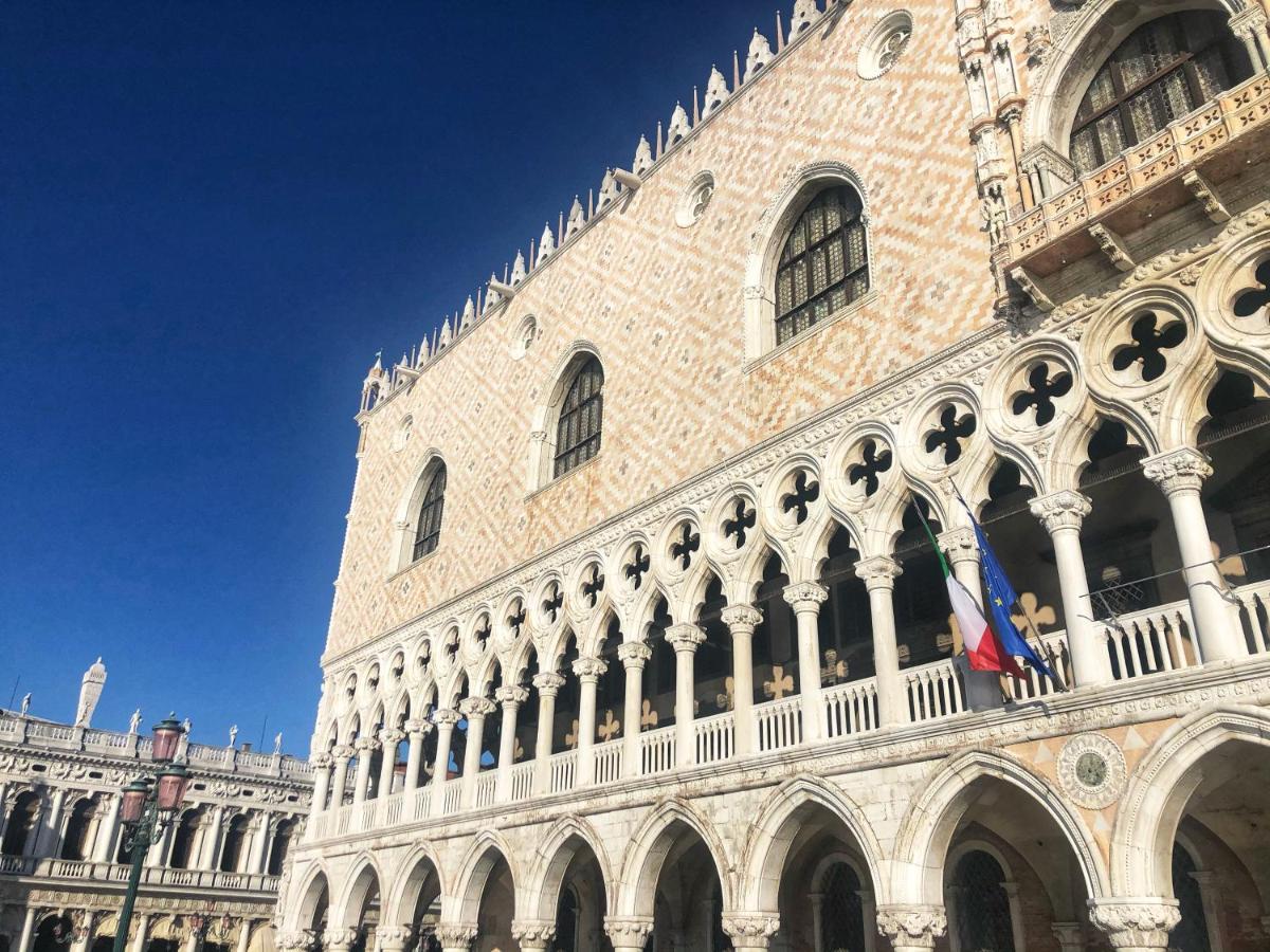 Le Vele Di Venezia Lägenhet Exteriör bild