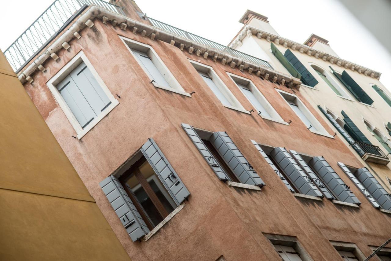 Le Vele Di Venezia Lägenhet Exteriör bild