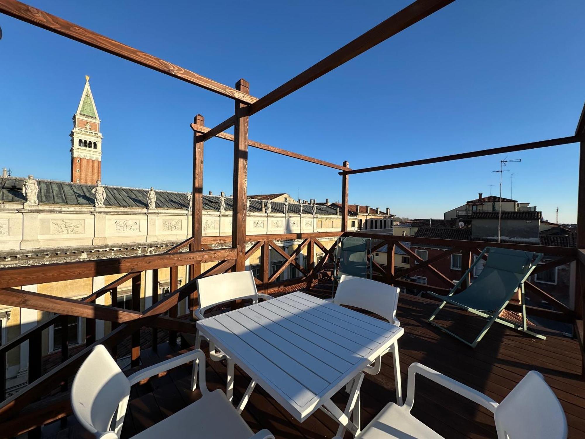 Le Vele Di Venezia Lägenhet Exteriör bild